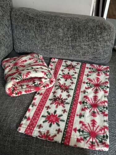 Fleece patterned small pet - patterned,